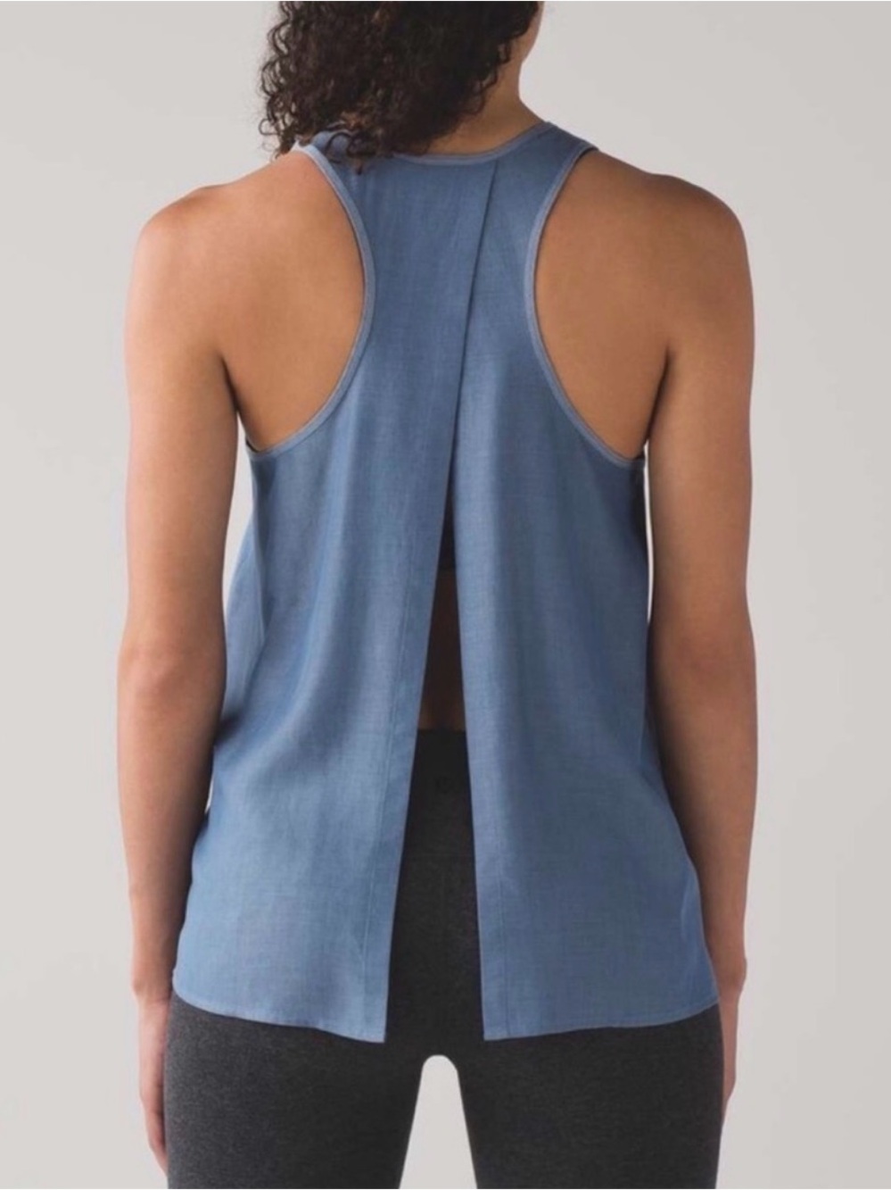 Lululemon All Tied Up open back tank top blue size 8